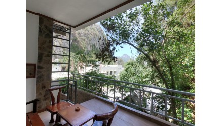 Premium Quadruple Room